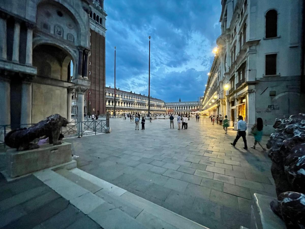 San Marco Luxury Apartments Steps From St Marks Βενετία Εξωτερικό φωτογραφία